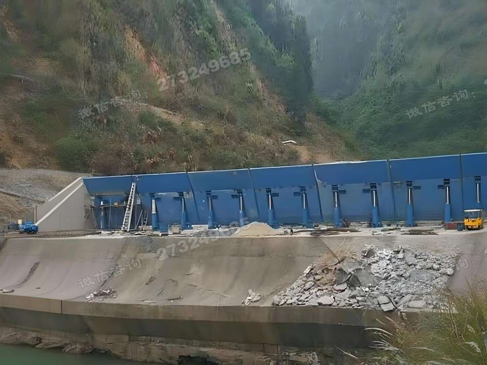 新余山区河道液压钢坝闸门